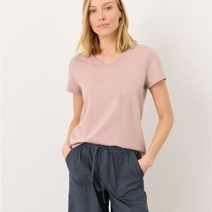 Elegant Mauve V-Neck Tee
